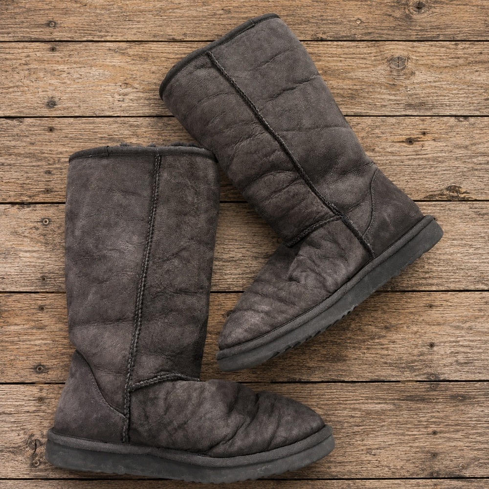 UGG Australia Tall‎ Y2K Brown Sheepskin Suede Boots 7 2000s Fall Autumn Boho